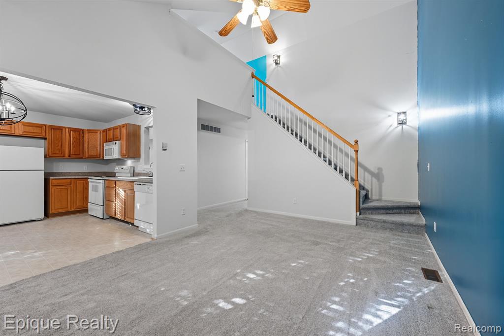 8851 Hardwood Drive, Belleville, MI 48111 — Photo 9