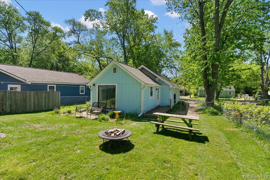 4886 Filer Street, Waterford, MI 48328 — Photo 7