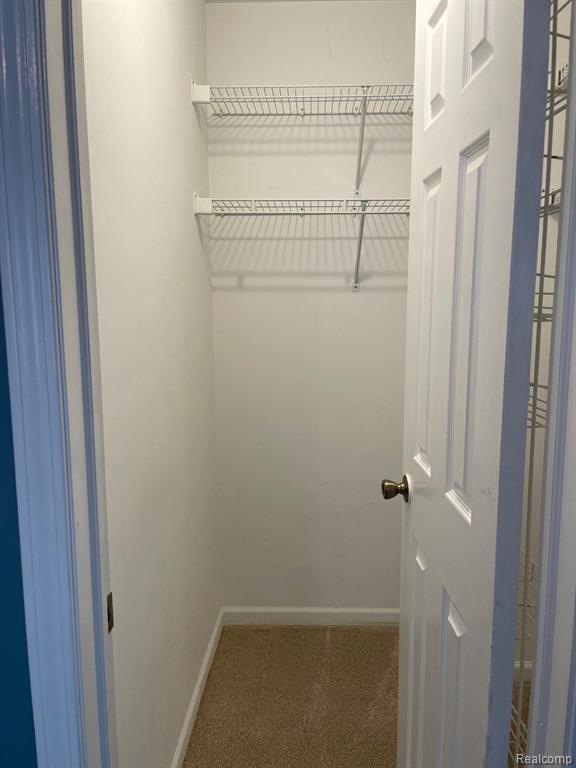 902 RIDGE Court, 122, Brighton, MI 48116 — Photo 18