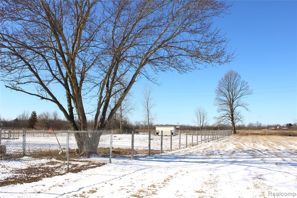1627 McAlpine Drive, Mount Morris, MI 48458 — Photo 11