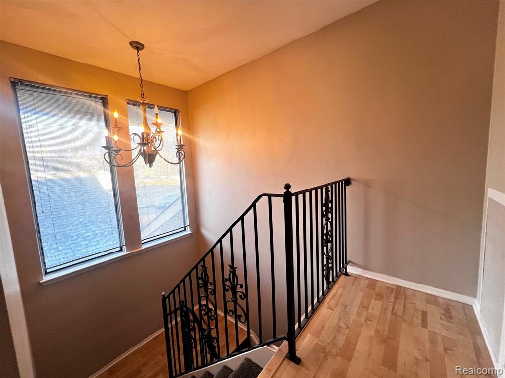 35467 Heritage Lane, Farmington, MI 48335 — Photo 9