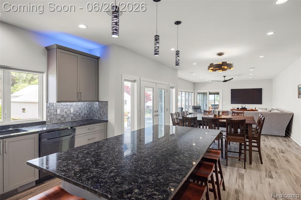 22491 E 10 Mile Road, Saint Clair Shores, MI 48080 — Photo 17