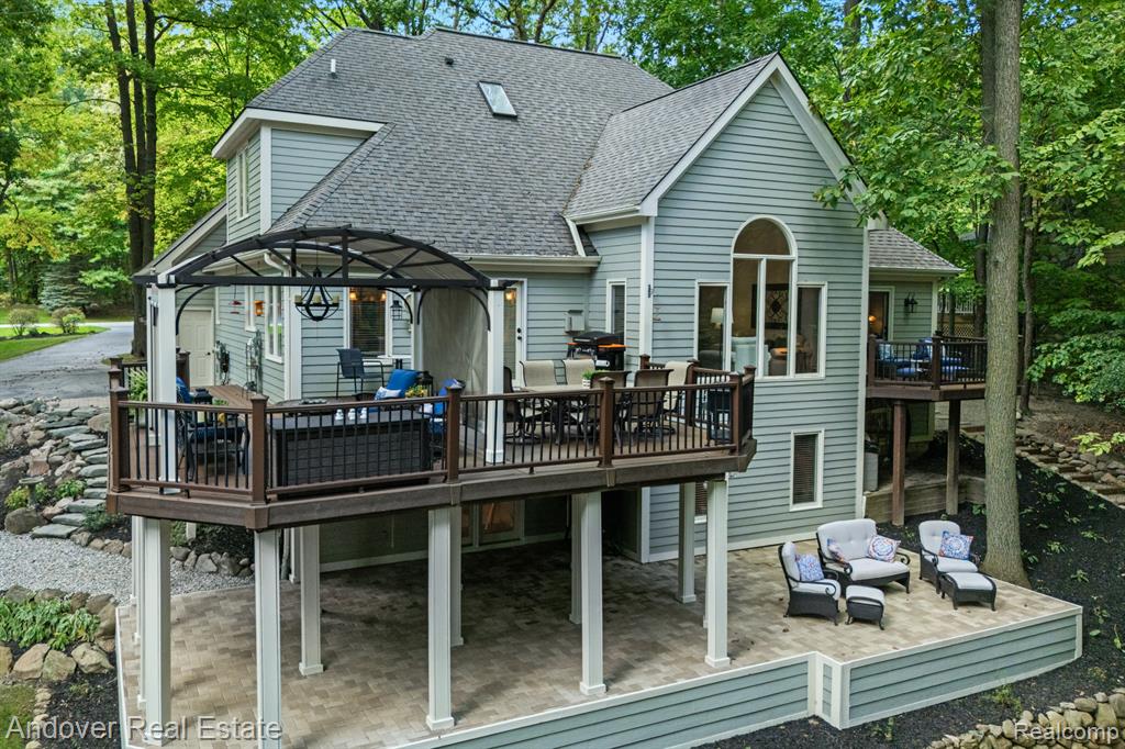 9128 Kelly Lake Drive, Clarkston, MI 48348 — Photo 42