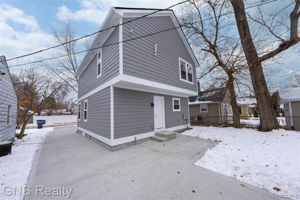 718 Devillen Avenue, Royal Oak, MI 48073 — Photo 5