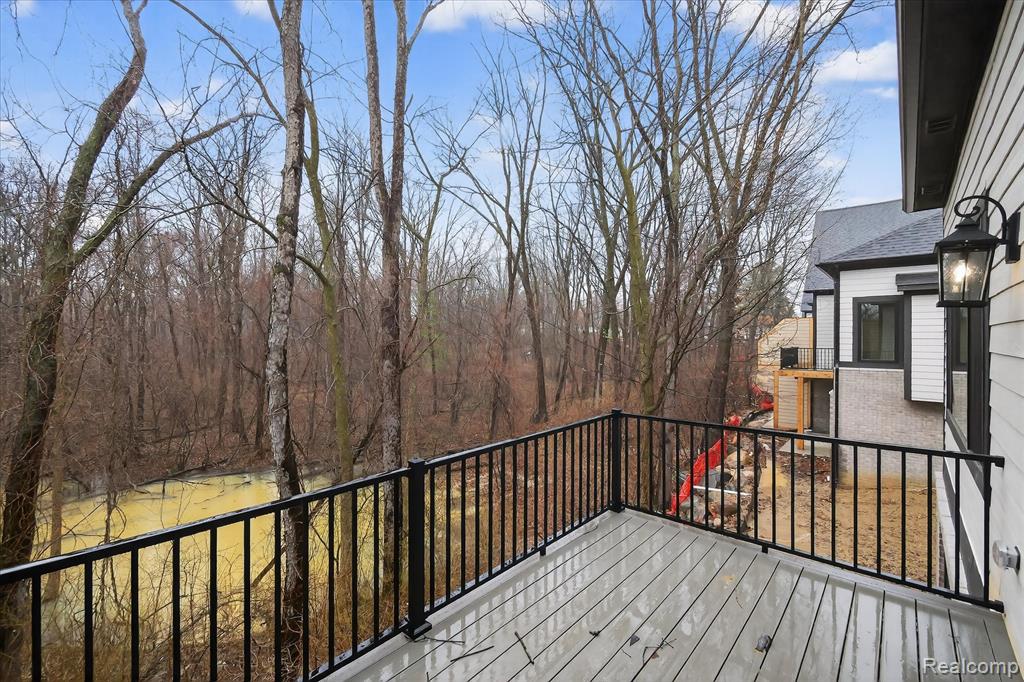546 Maplehill Road, Rochester Hills, MI 48306 — Photo 51