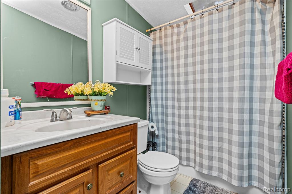 8460 Fish Lake Road Road, Holly, MI 48442 — Photo 26