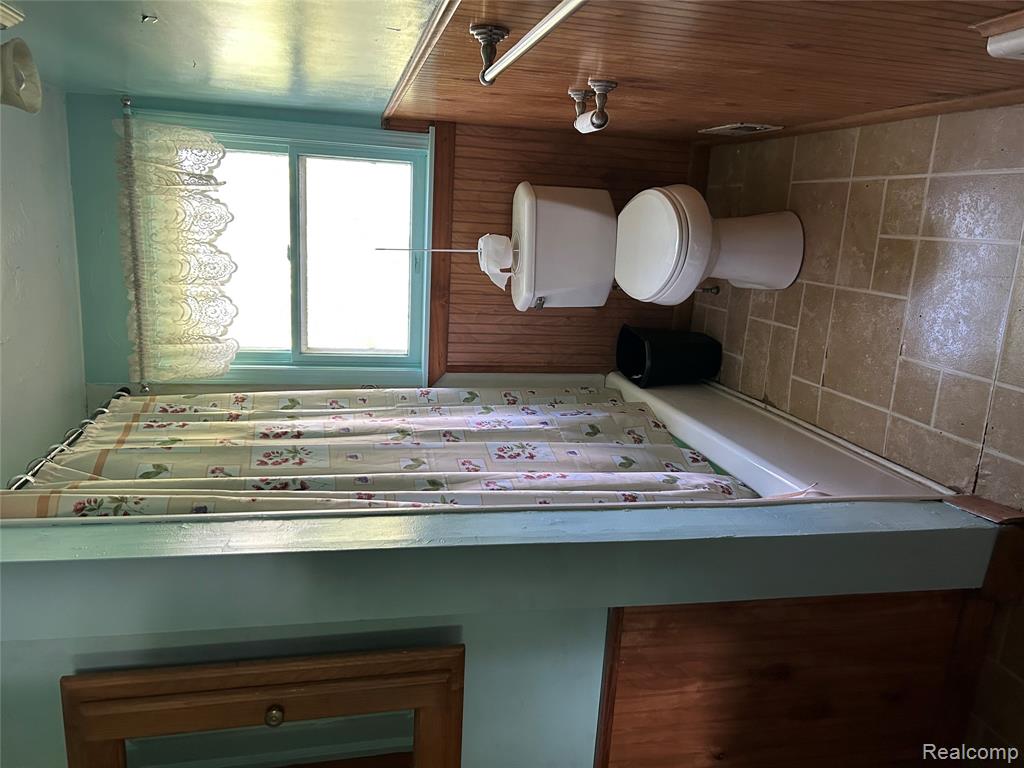 1333 E Caro Road, Caro, MI 48723 — Photo 7