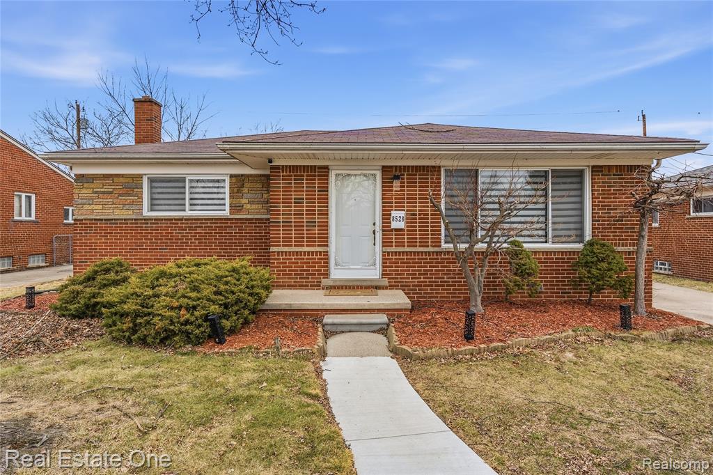 8528 Norborne Avenue, Dearborn Heights, MI 48127 — Photo 2