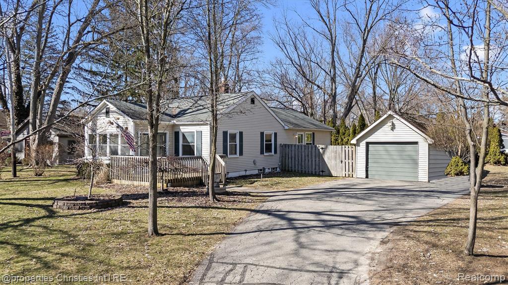 9280 Tanbay Street, Commerce Twp, MI 48382 — Photo 3