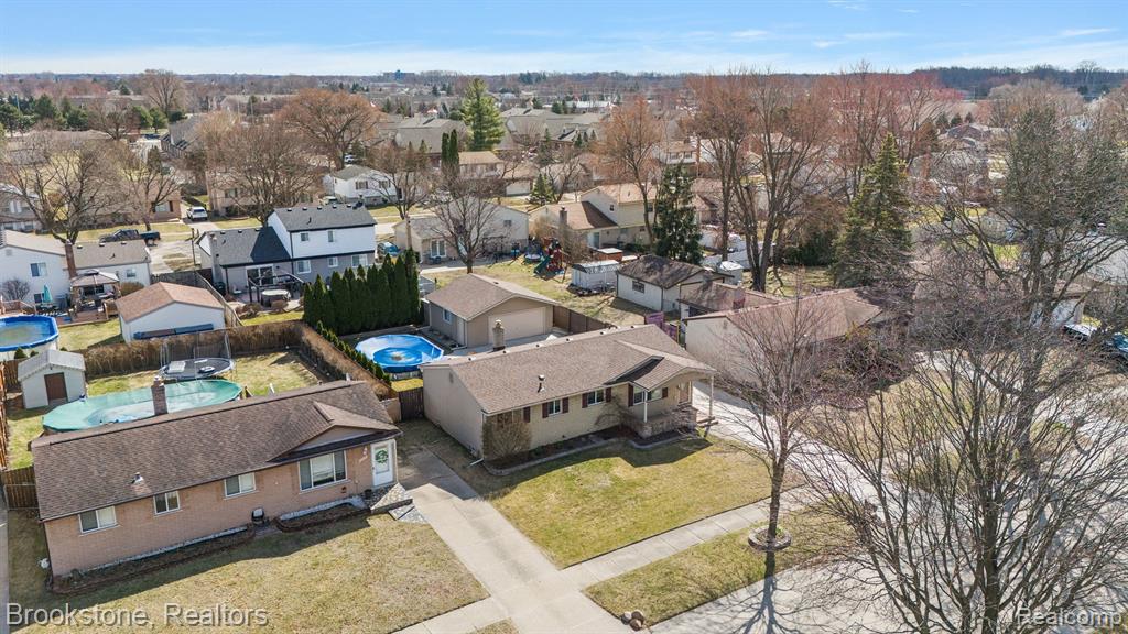 43258 HYDE PARK Drive, Sterling Heights, MI 48313 — Photo 13