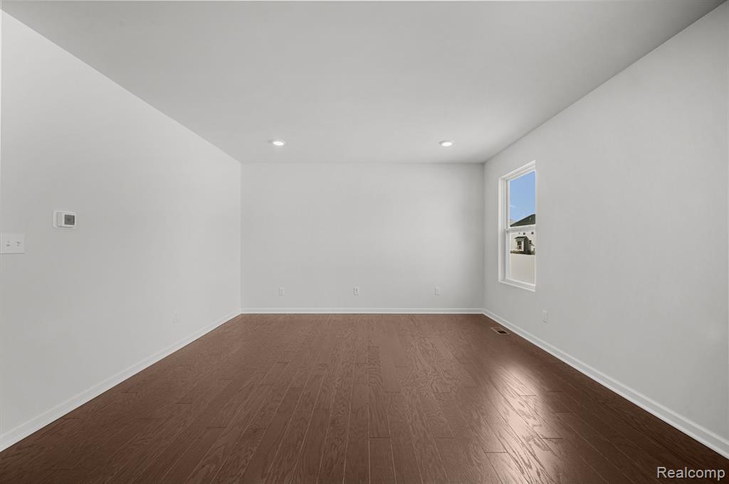 54631 HERON Circle, New Baltimore, MI 48047 — Photo 9