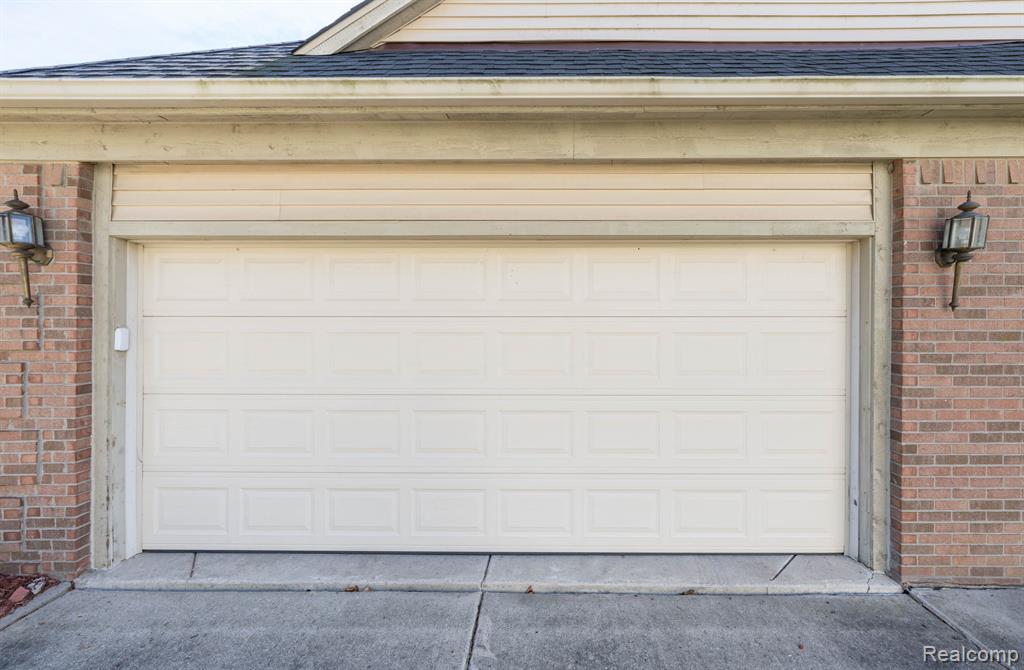 46856 GLENGARRY Boulevard, Canton, MI 48188 — Photo 7