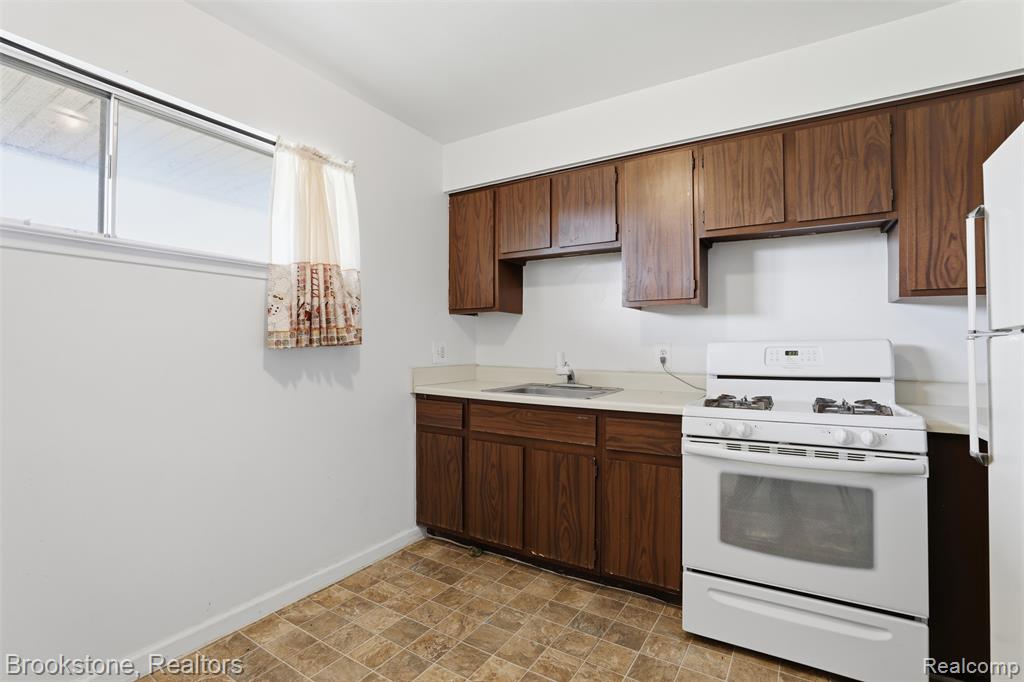 627 McDougall McDougall Street, 77, Detroit, MI 48207 — Photo 8