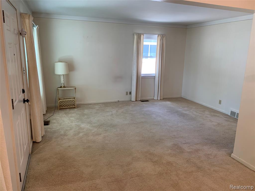 6455 Mayfair Street, Taylor, MI 48180 — Photo 8