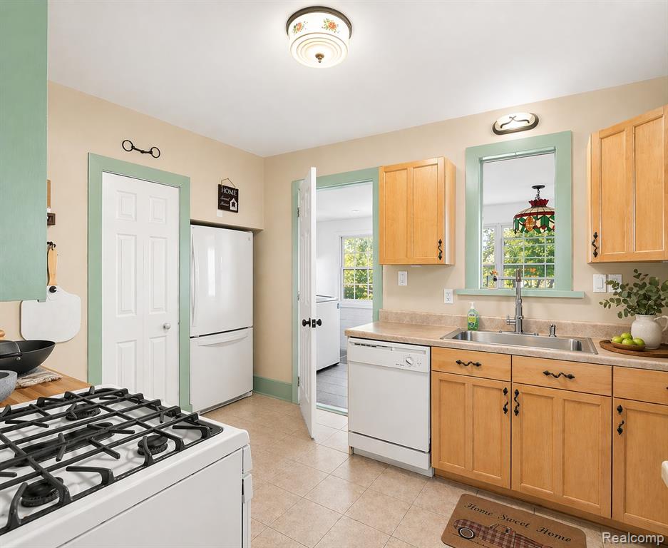 5815 Chicago Road, Warren, MI 48092 — Photo 38