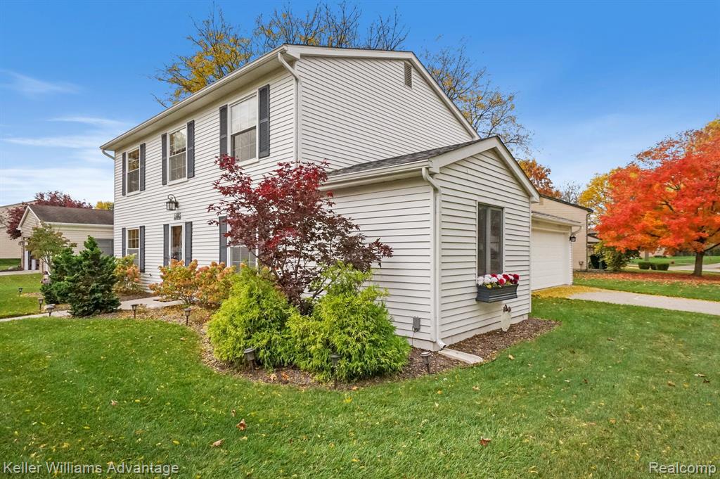 24485 BONNIE BROOK Drive, Novi, MI — Photo 2