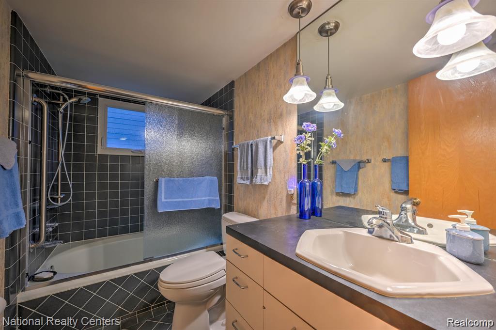 3453 Ormond Road, White Lake, MI 48383 — Photo 14