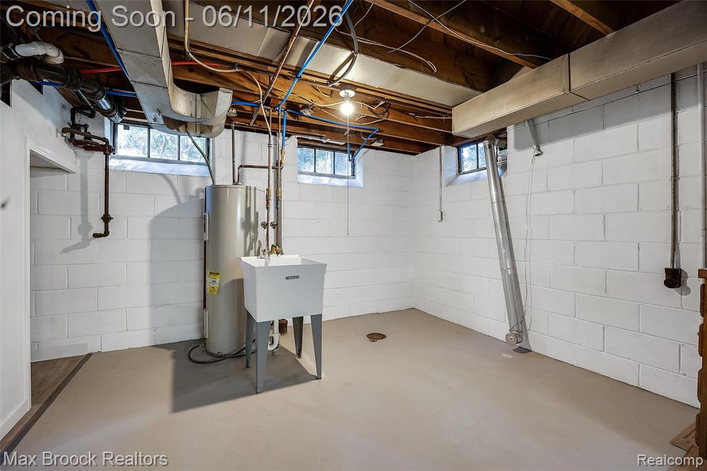 14 Fairwood Boulevard, Pleasant Ridge, MI — Photo 43