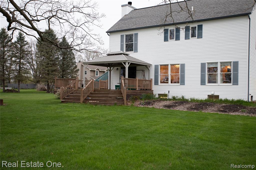 246 Nicklas Court, Oxford, MI 48371 — Photo 12