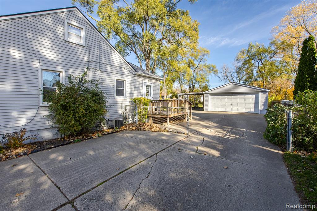 44084 Utica Road, Utica, MI 48317 — Photo 33
