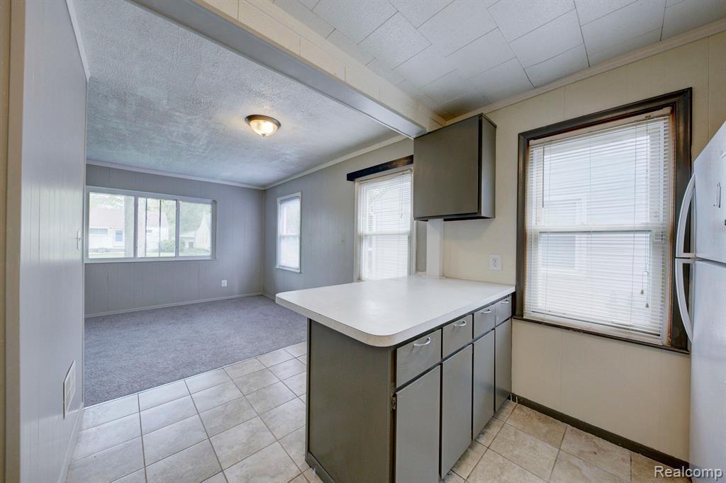 4424 COLUMBUS Street, Wayne, MI 48184 — Photo 8