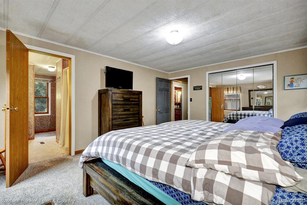 6068 W GRAND RIVER Road, Laingsburg, MI 48848 — Photo 18