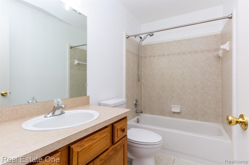 46832 JEWEL, Macomb, MI 48044 — Photo 28
