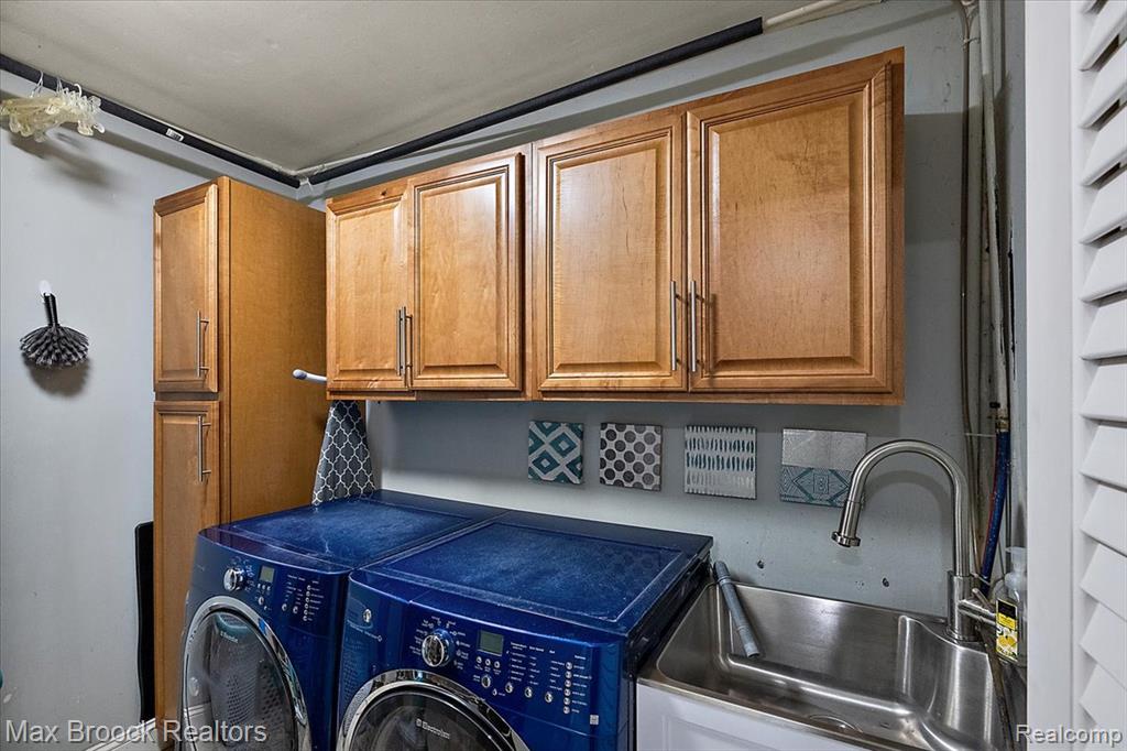 486 Charlevoix Street, Commerce Twp, MI 48382 — Photo 29
