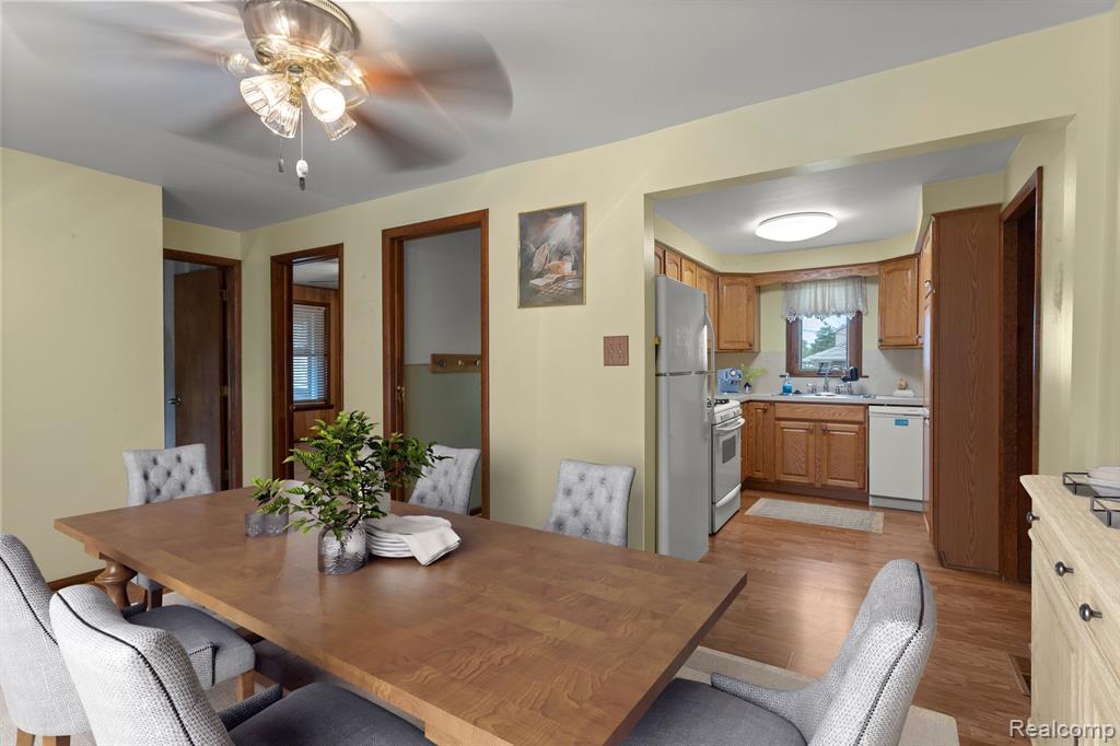 7215 S HURON RIVER Drive, South Rockwood, MI — Photo 10
