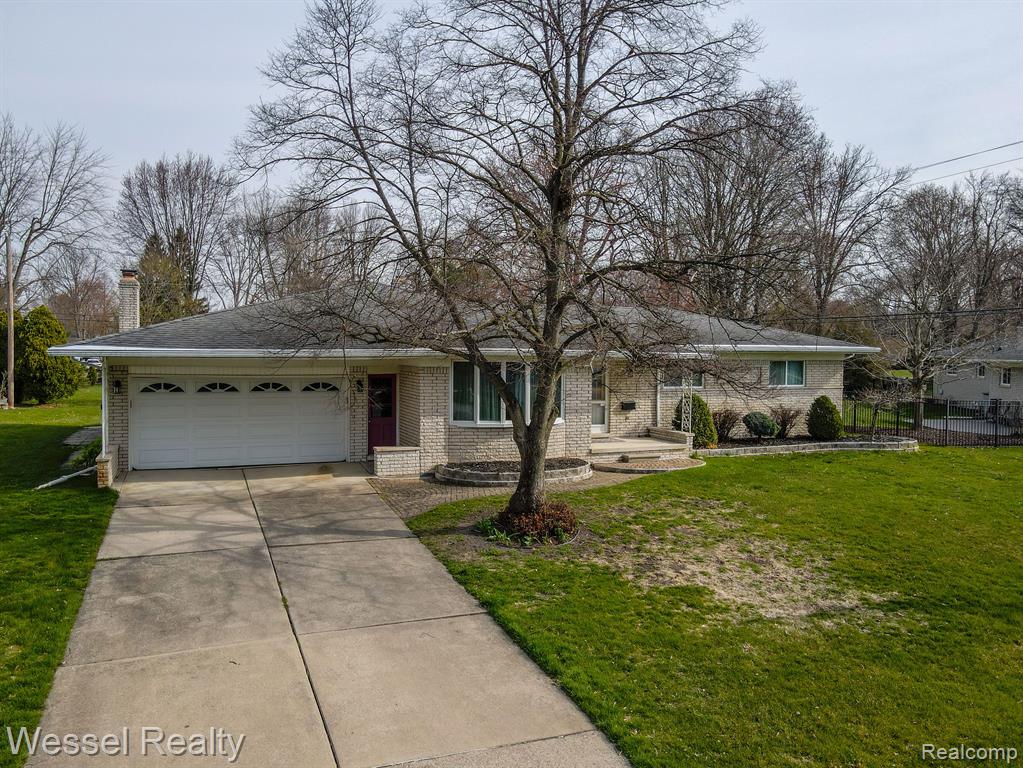 6769 DONNYBROOK Drive, Shelby Twp, MI 48316 — Photo 2