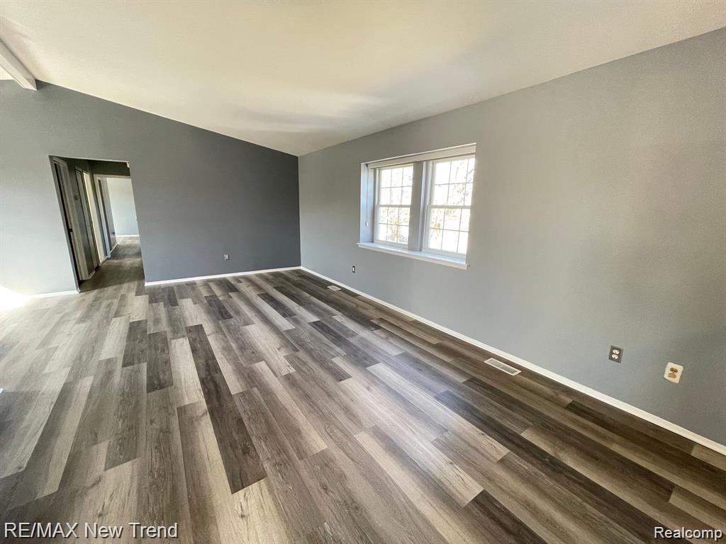 42101 ROSCOMMON Street, Northville, MI 48167 — Photo 3