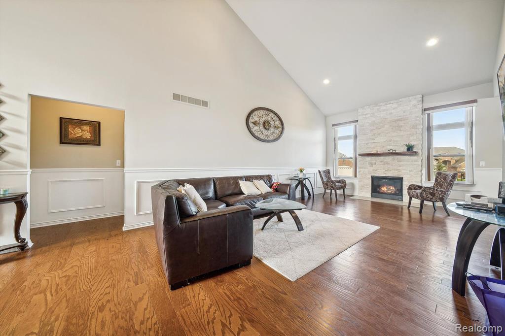 5121 HAWKSEYE Trace, Warren, MI 48092 — Photo 9