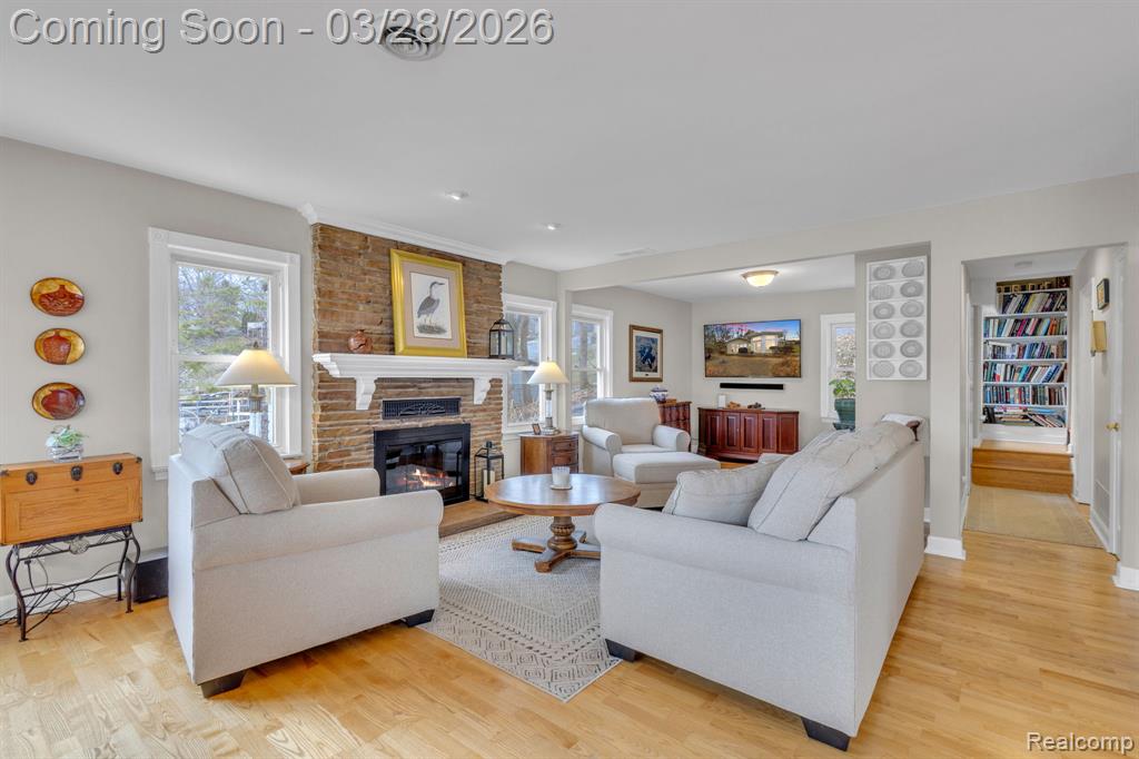664 King Circle, Lake Orion, MI 48362 — Photo 12