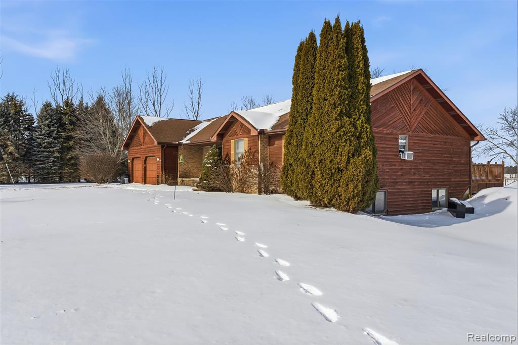 12847 Rathbun Road, Birch Run, MI 48415 — Photo 14