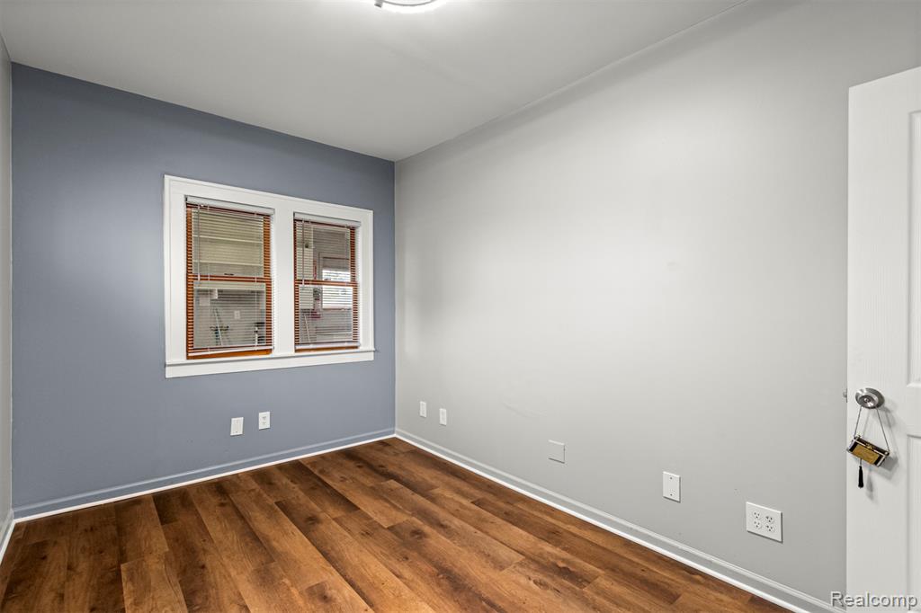 5920 Chase Road, Dearborn, MI 48126 — Photo 19