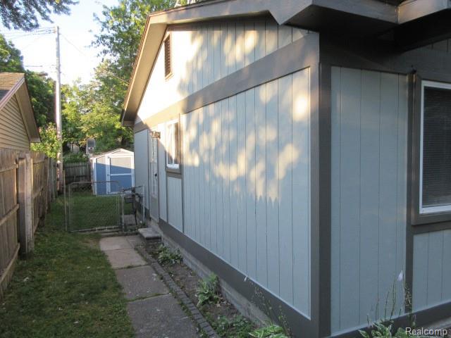 7265 Ida Terrace, Waterford, MI 48329 — Photo 4