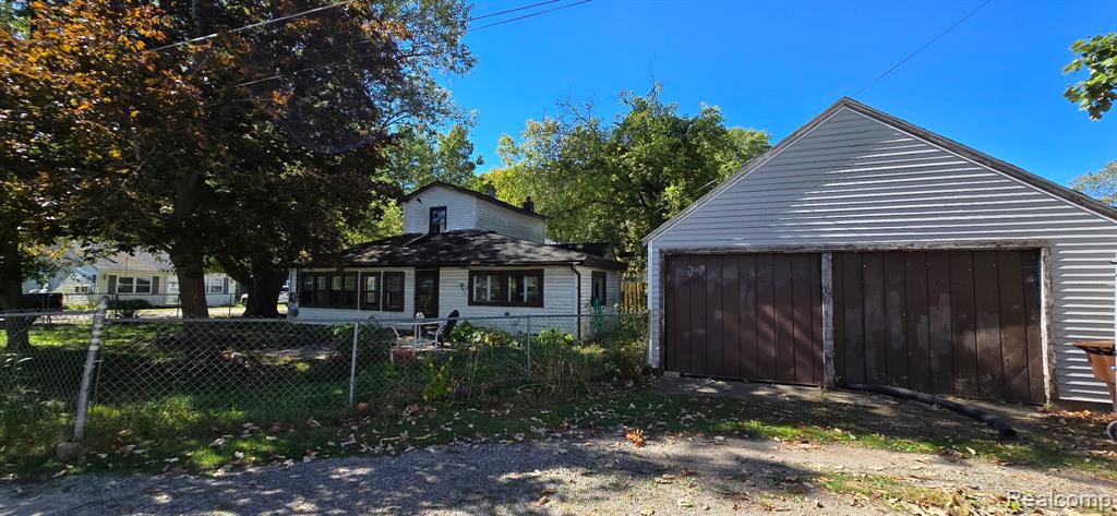 595 Pleasant Drive, Gregory, MI 48137 — Photo 13