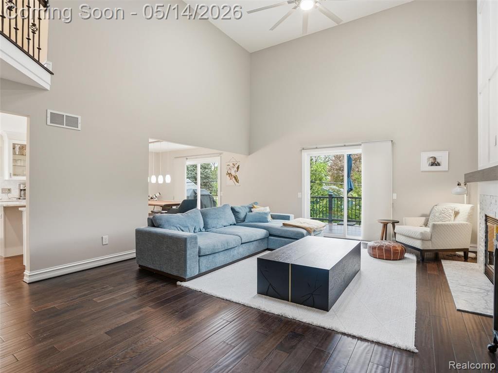 2092 Langham Drive, West Bloomfield, MI 48323 — Photo 9