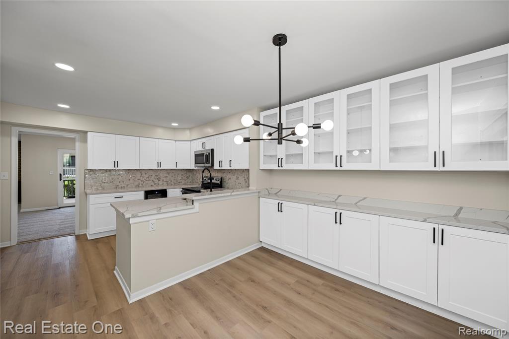 6027 Pebble Lane Court, West Bloomfield, MI — Photo 22