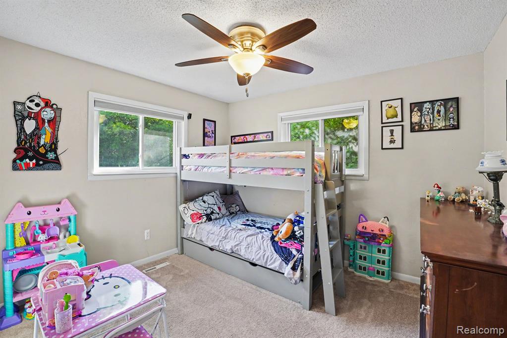 611 Bunny Run Boulevard, Lake Orion, MI 48362 — Photo 18