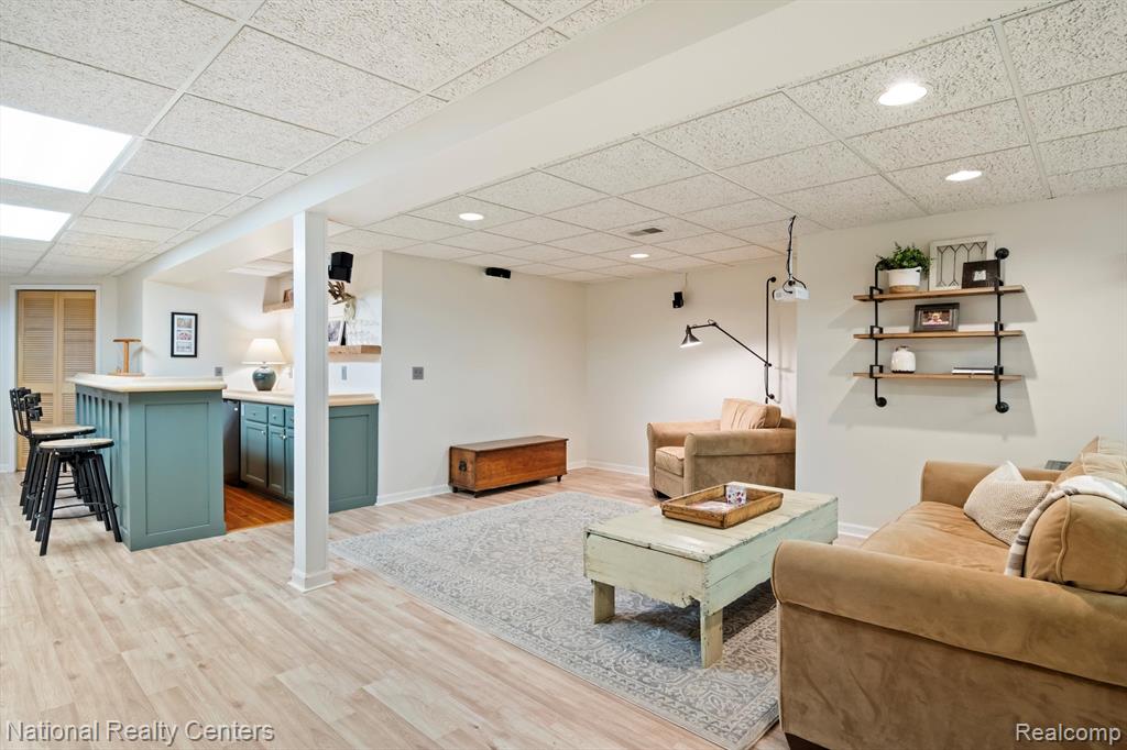 4049 PINESTEAD Drive, Commerce Twp, MI 48390 — Photo 48