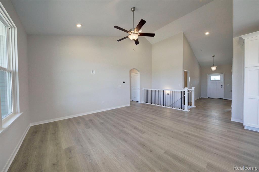 549 BIRKDALE Drive, Howell, MI 48843 — Photo 6
