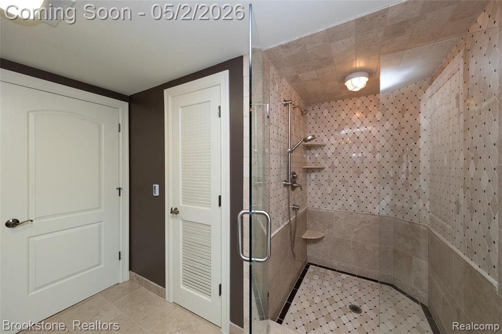 9811 KINGSTON POINTE, Clarkston, MI 48348 — Photo 63