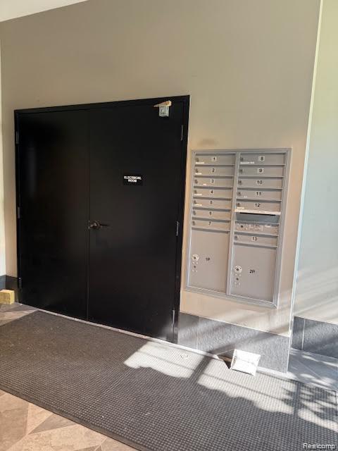 804 N MAIN Street, Rochester, MI 48307 — Photo 35