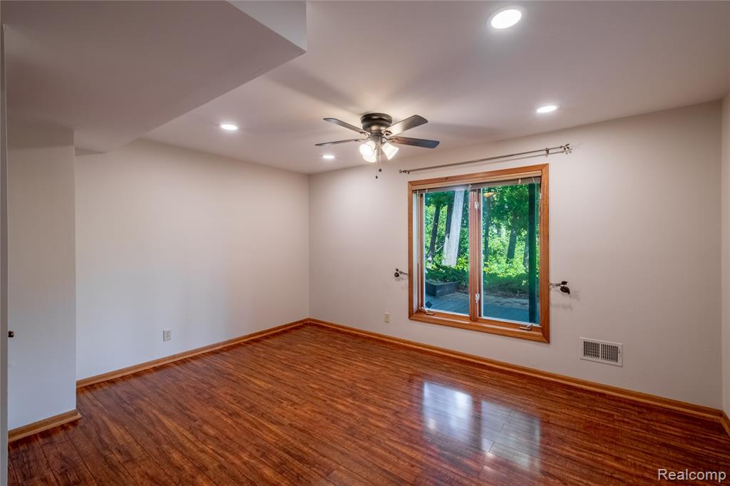 6399 N McKinley Road, Flushing, MI 48433 — Photo 27