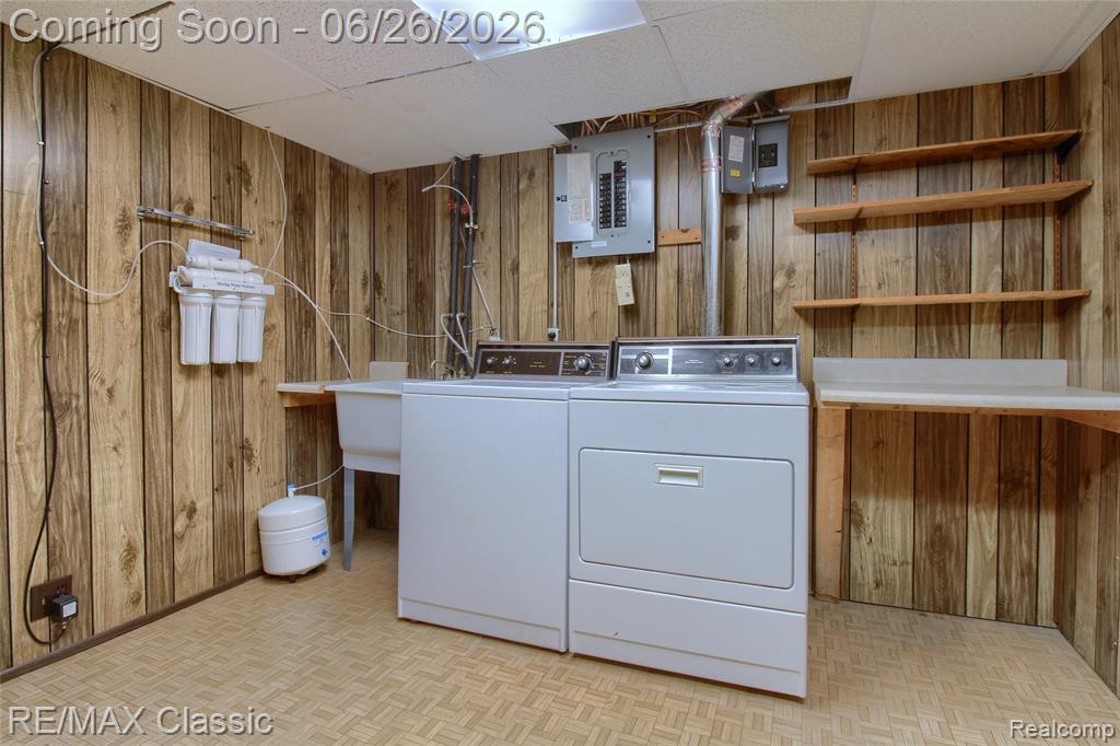6957 Carriage Hills Drive, Canton, MI 48187 — Photo 33