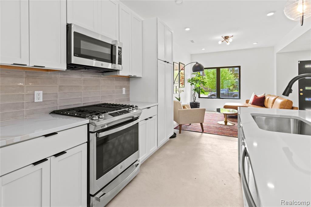 1717 Pallister Street, P26, Detroit, MI 48206 — Photo 10