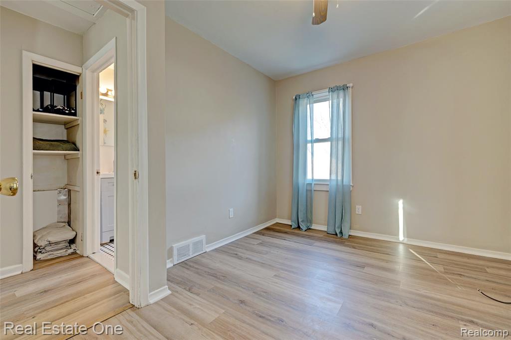 27732 Dartmouth Street, Madison Heights, MI 48071 — Photo 24