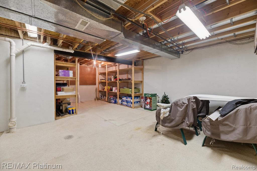 1025 Pinewood Court, Brighton, MI 48116 — Photo 27