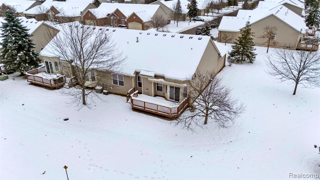671 Woodhaven Drive, Commerce Twp, MI 48390 — Photo 51